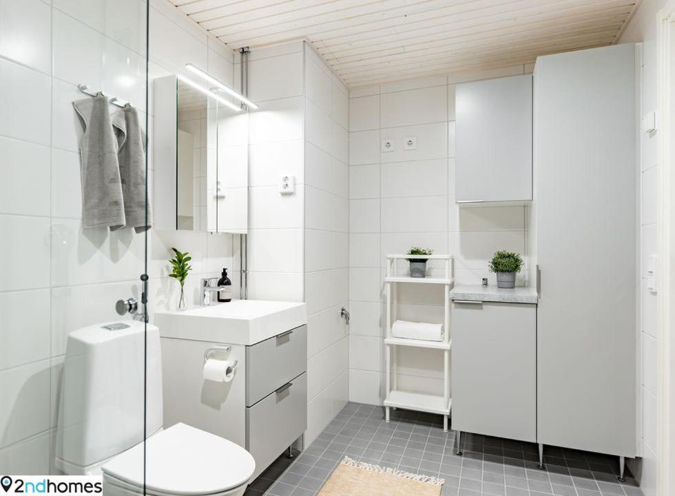 "Kanava" - New 1Br Apartment With Sauna, Balcony & Views, Hosted By 2Ndhomes Tampere Buitenkant foto