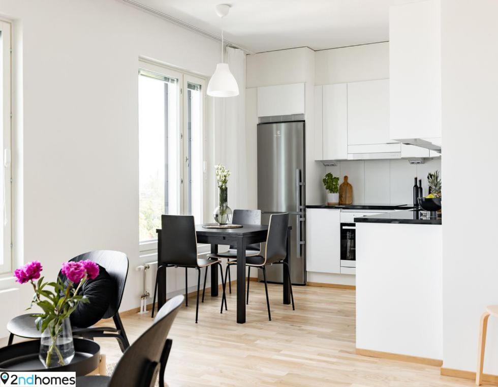 "Kanava" - New 1Br Apartment With Sauna, Balcony & Views, Hosted By 2Ndhomes Tampere Buitenkant foto