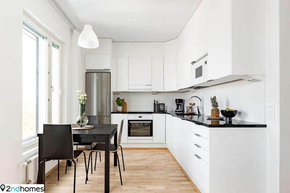 "Kanava" - New 1Br Apartment With Sauna, Balcony & Views, Hosted By 2Ndhomes Tampere Buitenkant foto